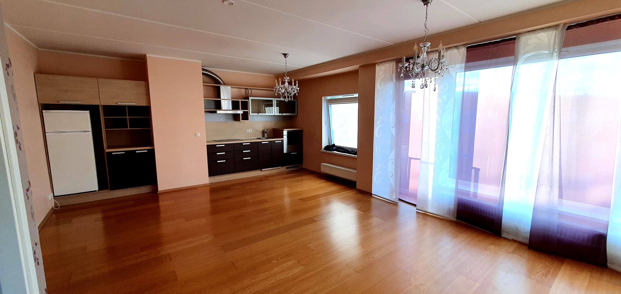 Living room and kitchen before redesign.