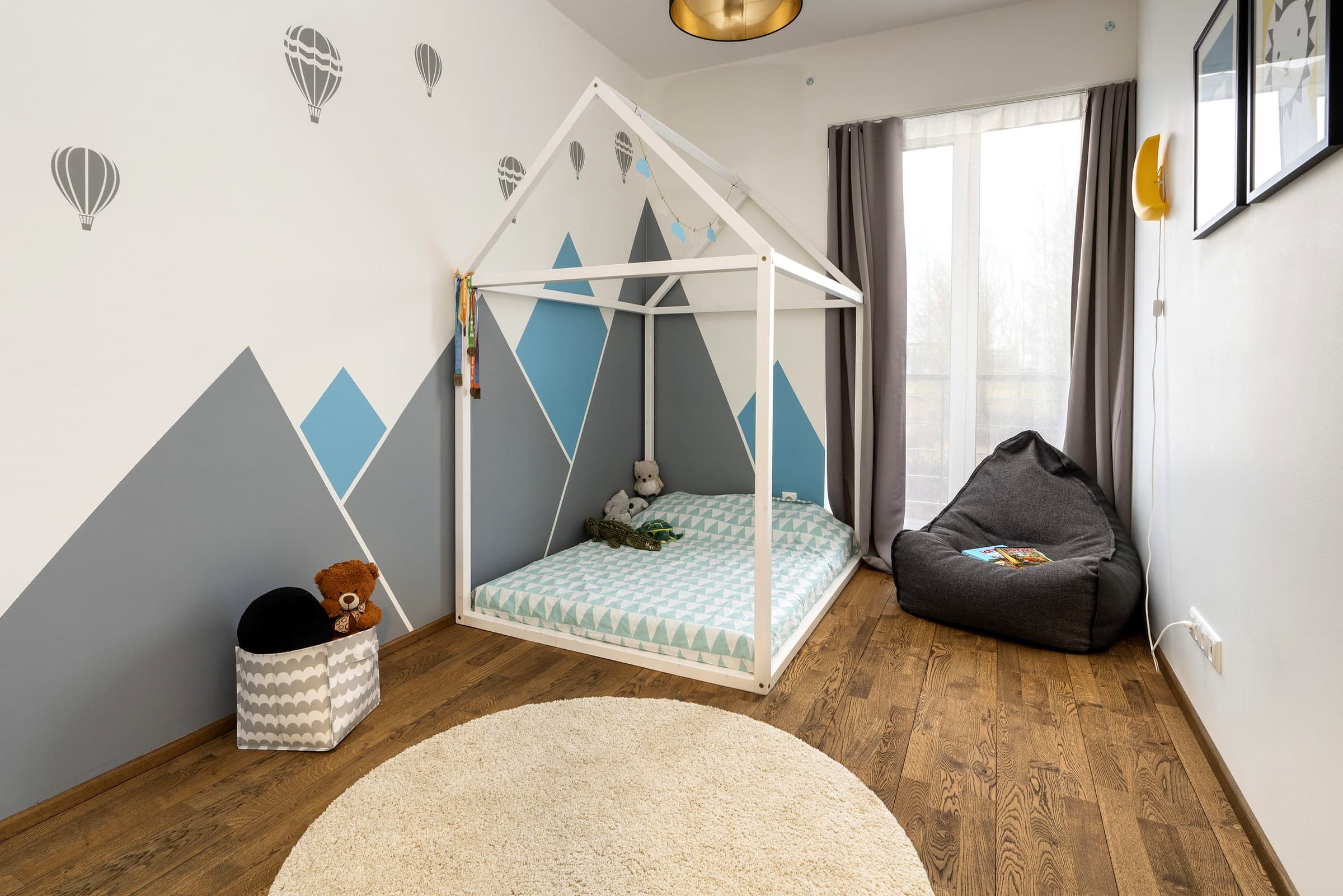 Children's room.